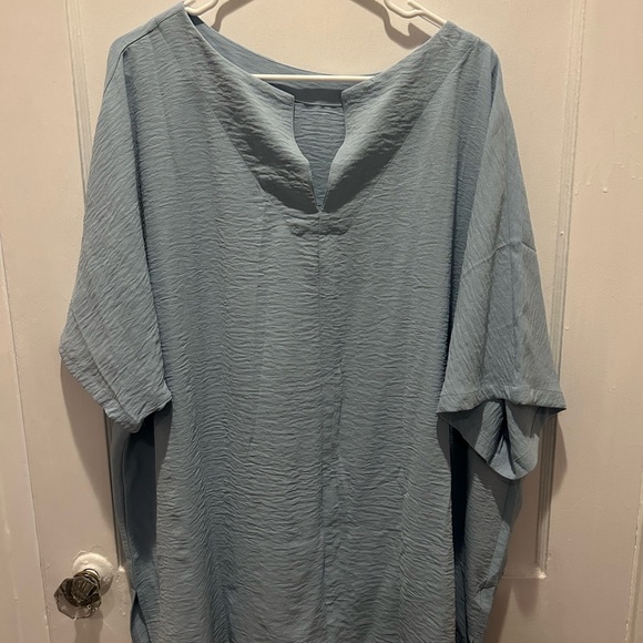 Elegant Blue Ruffle Blouses (bundle) - Picture 4 of 5